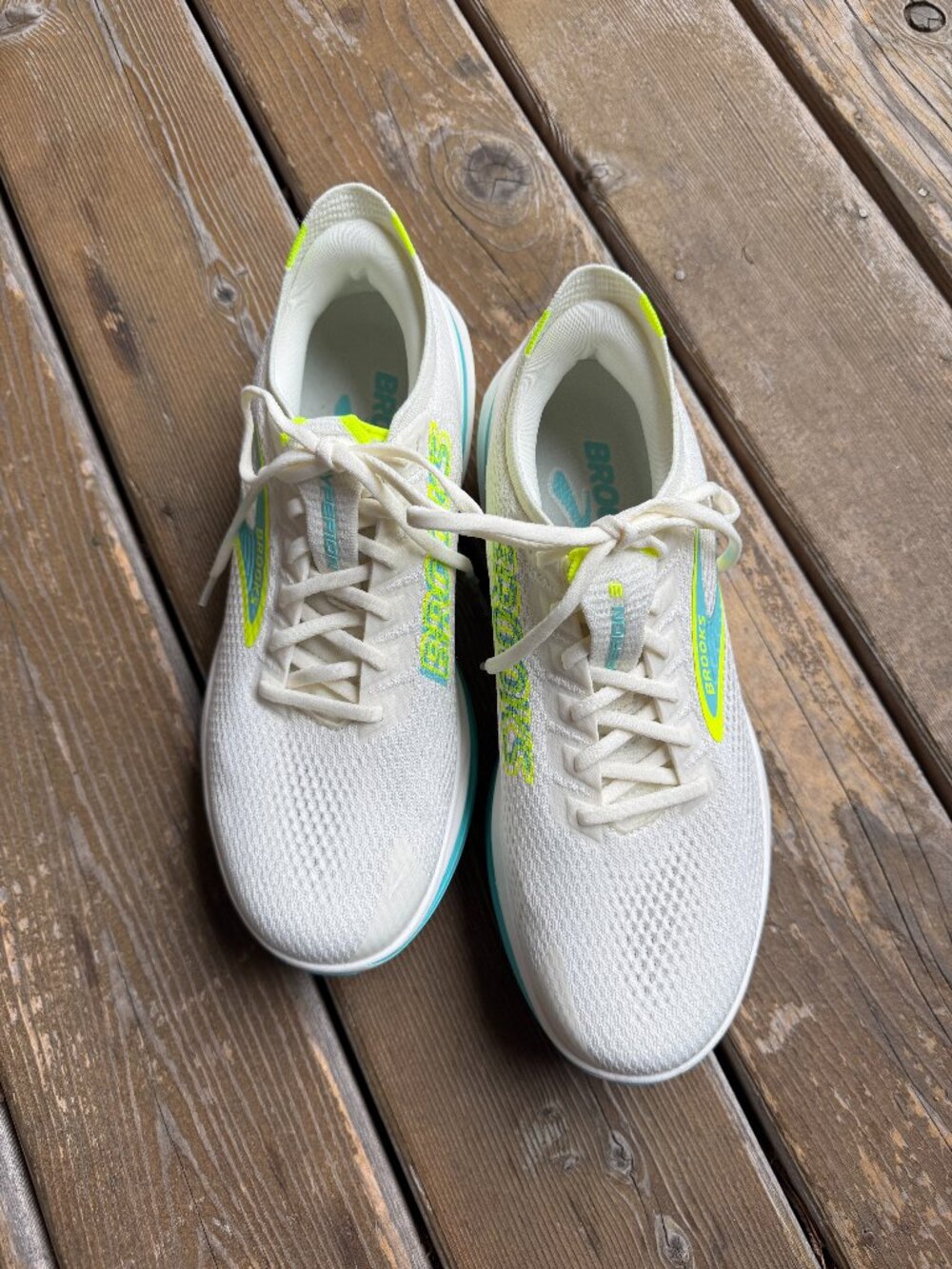 NEW Brooks Hyperion 3 Running Shoes Coconut/Ipanema/Nightlight in Men's 9
